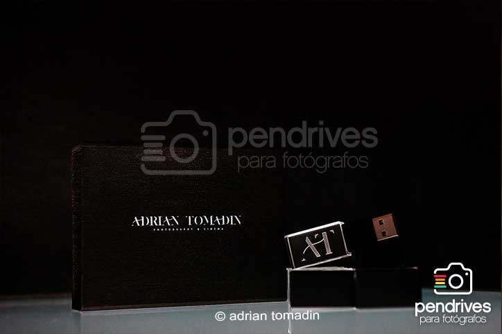 Adrian Tomadin Cristal Avec Boîte 002