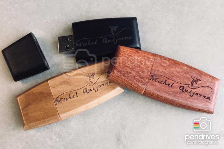 Clé USB en bois modèle Roots