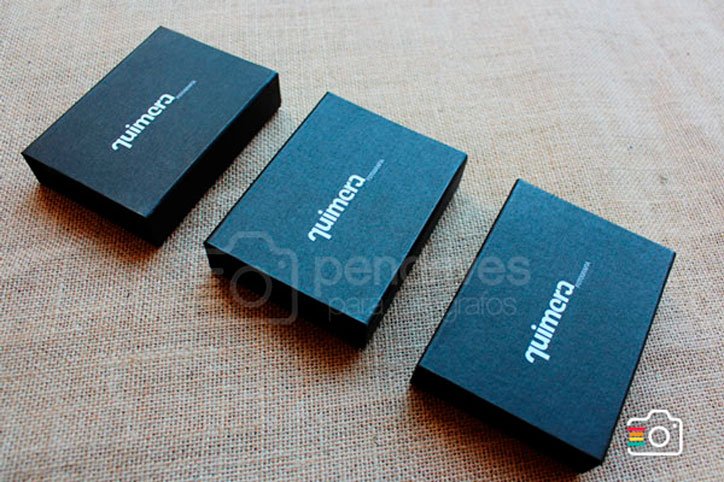 Coffret Luxe pour Clé USB avec couvercle magnétique 004